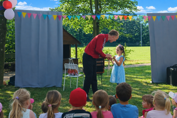Kinderzauberer Bremen - Zaubershow für Kinder